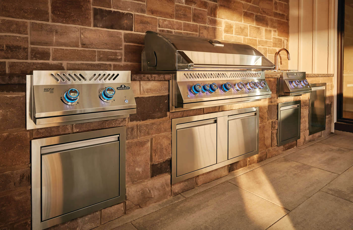 Napoleon Built-In Components 18" X 16" Stainless Steel Single Door BI-1816-1D