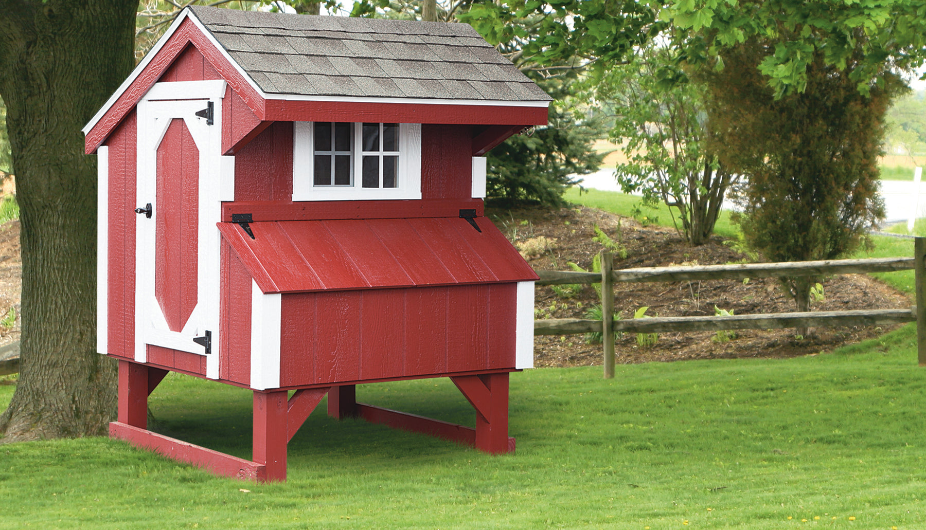 Hen House Chicken Coop Q34