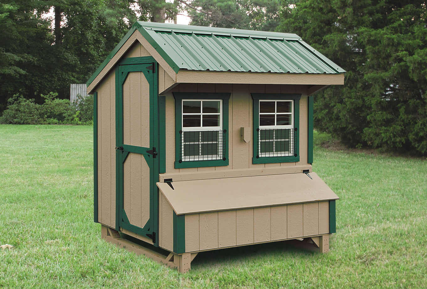 Hen House Chicken Coop Q46H