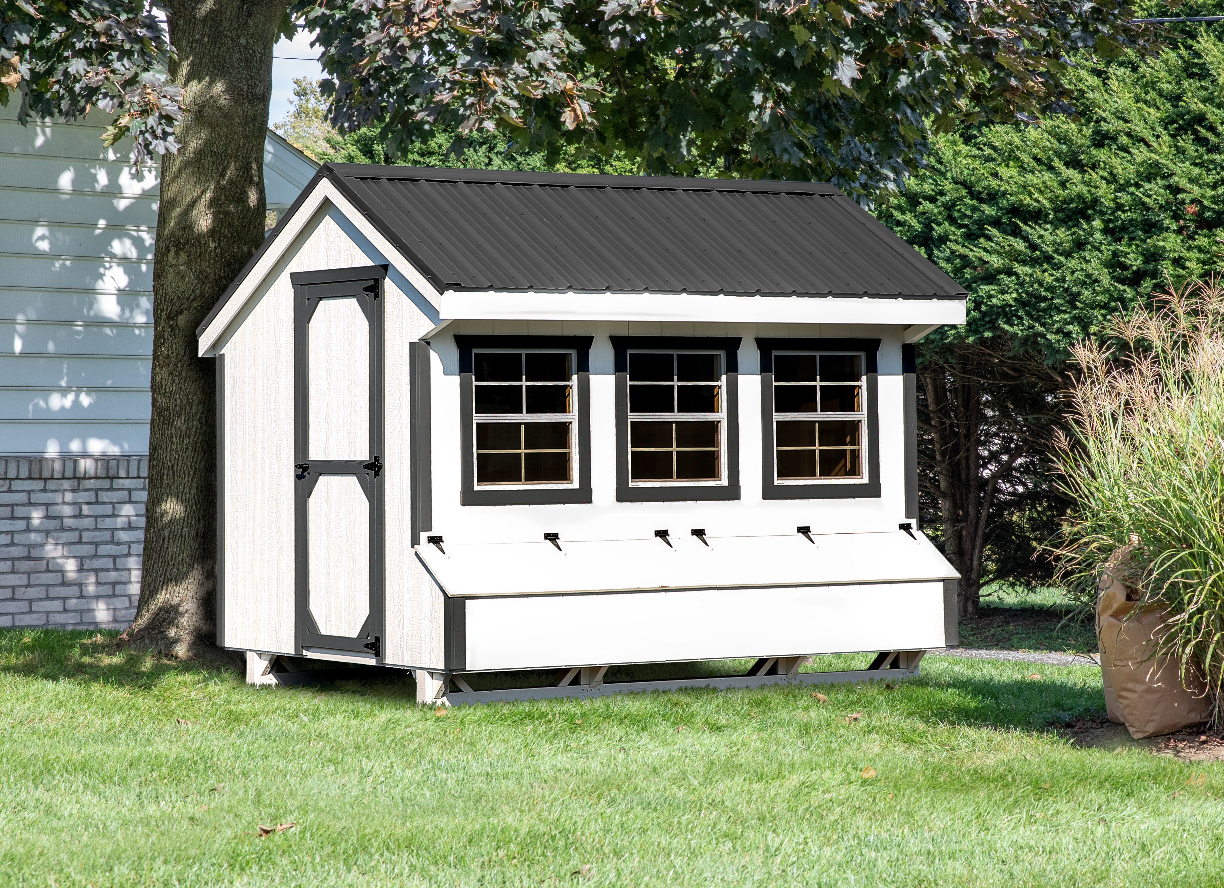 Hen House Chicken Coop Q710