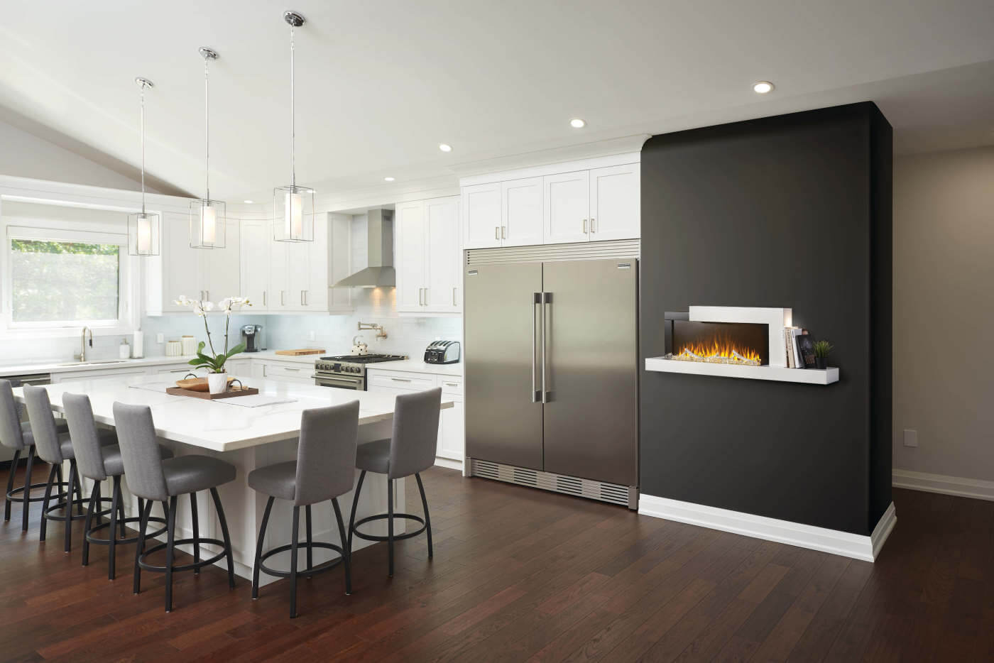 Napoleon Stylus™ Cara Electric Fireplace Nefp32-5019W