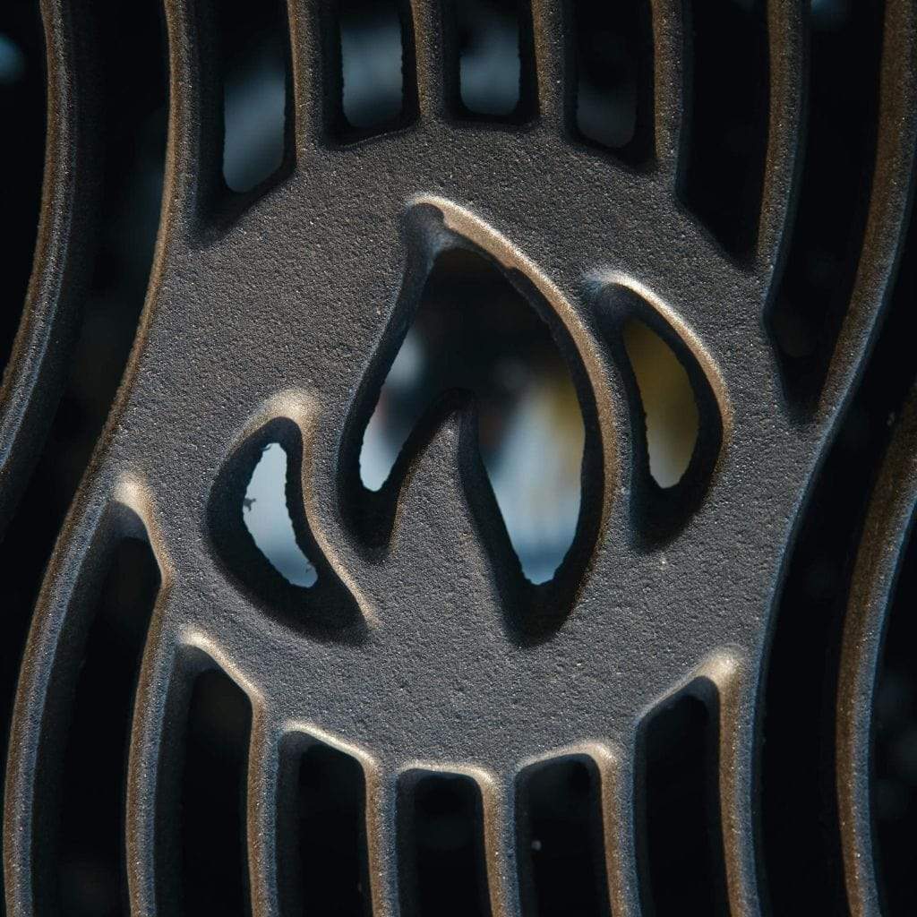 Napoleon Pro Charcoal Kettle Grill PRO22K-LEG-2