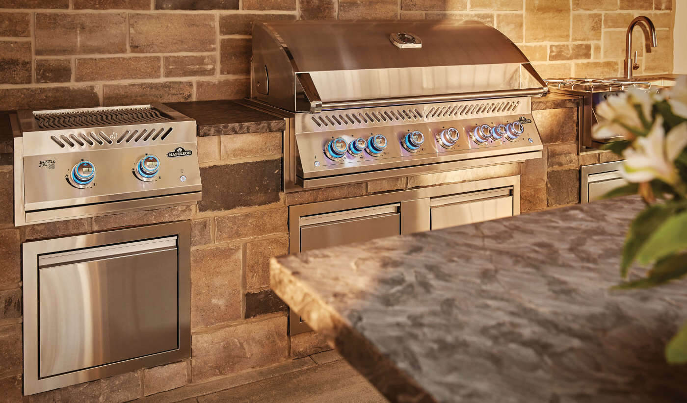 Napoleon Built-In 700 Series Stainless Steel Dual Infrared Burner with Stainless Steel Cover BIB18IR