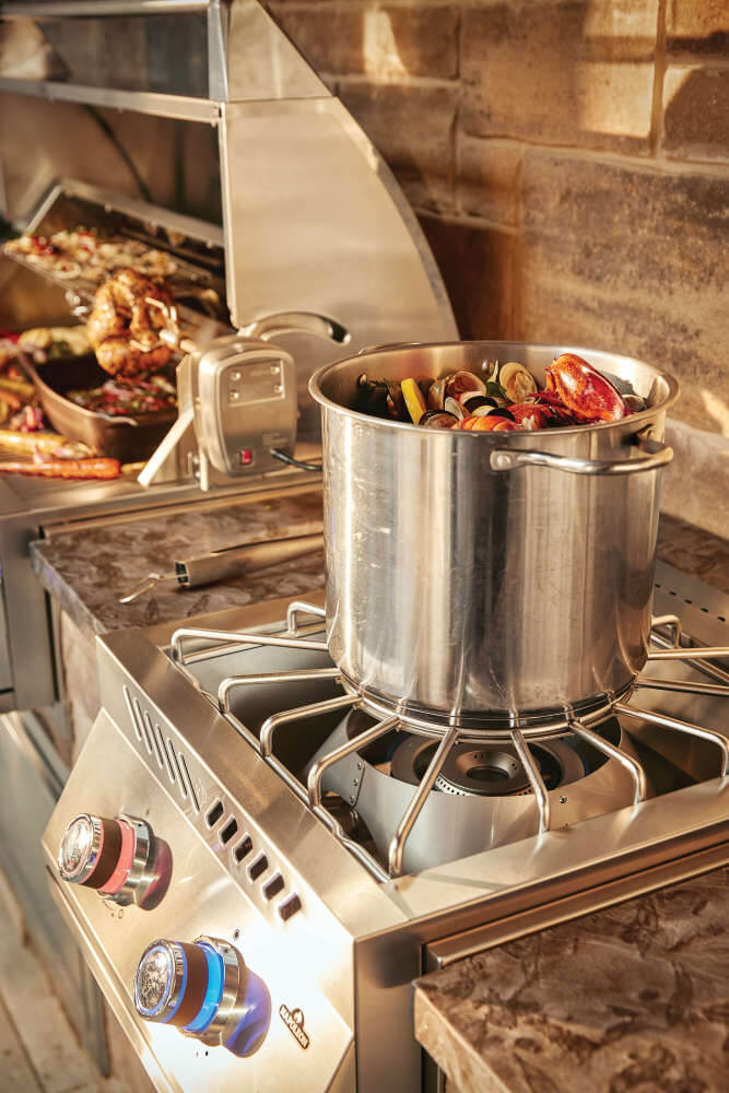 Napoleon Built-In 700 Series Stainless Steel Power Burner with Stainless Steel Cover BIB18PB