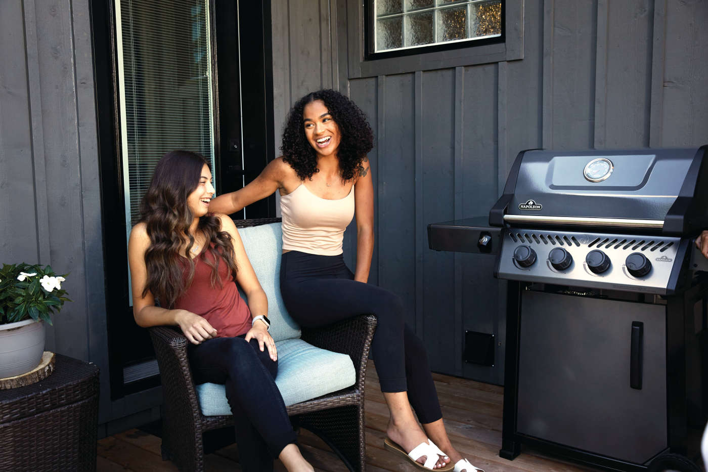 Napoleon Freestyle 425 Graphite Gray Freestanding Gas Grill F425D