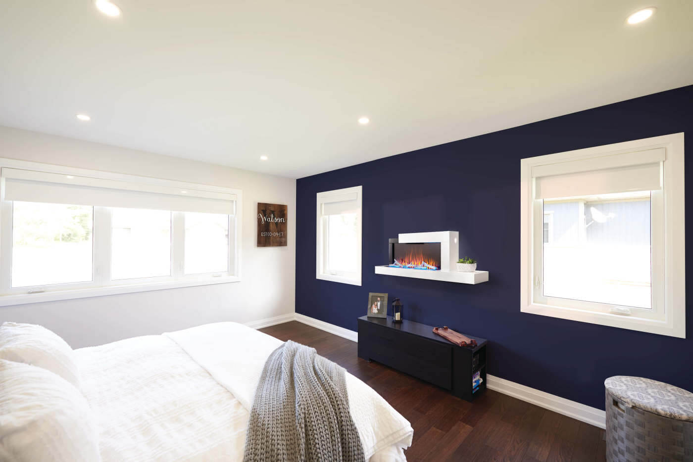 Napoleon Stylus™ Cara Electric Fireplace Nefp32-5019W