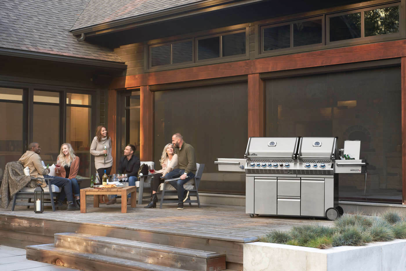 Napoleon Prestige Pro 825 RSBI with Power Side Burner Gas Grill