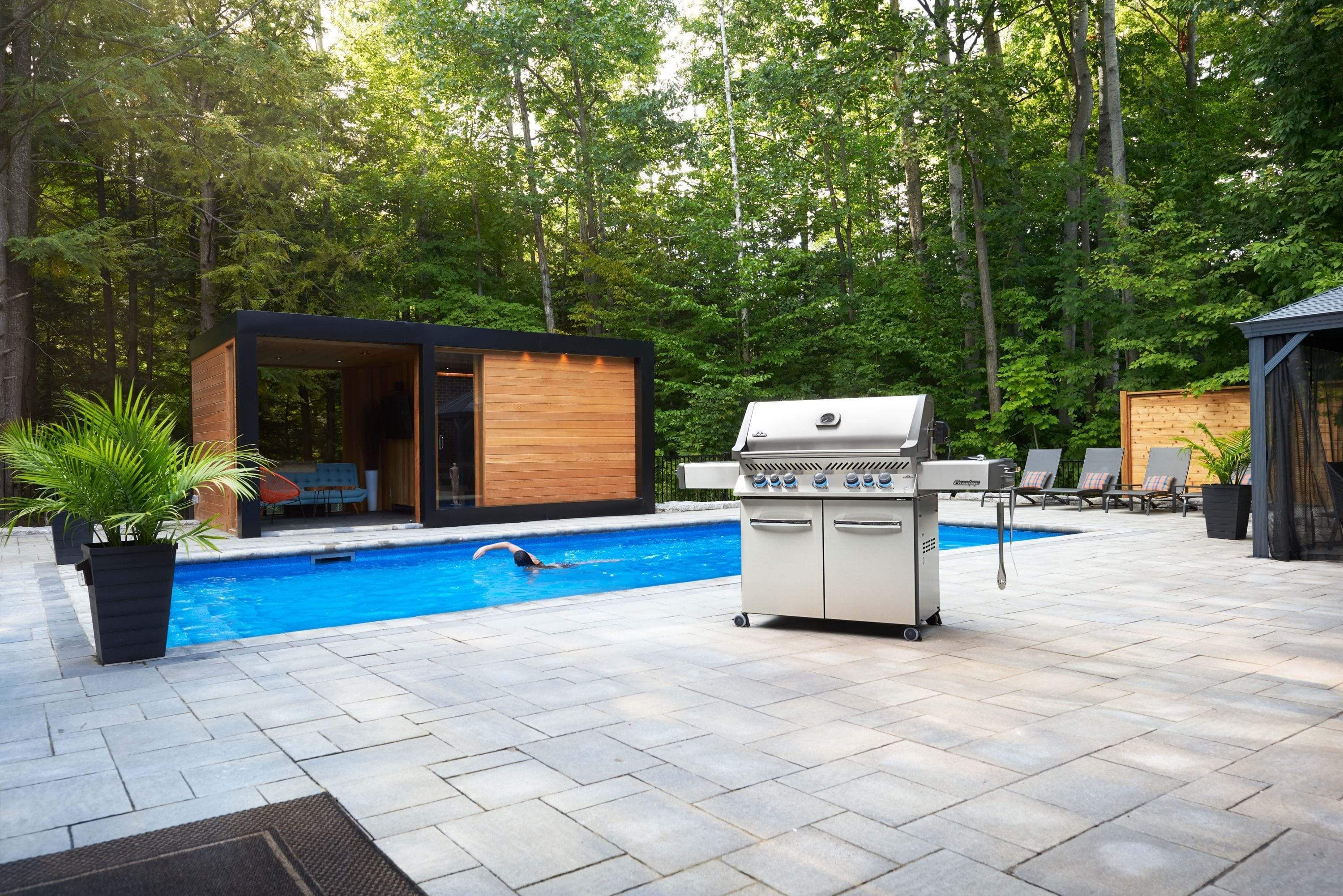 Napoleon Prestige PRO™ 665 RSIB Natural Gas Grill w/ Infrared Rear & Side Burners PRO665RSIBNSS-3